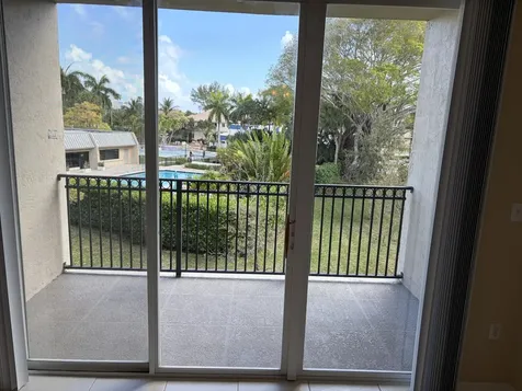 27 Royal Palm Way Boca Raton FL 33432