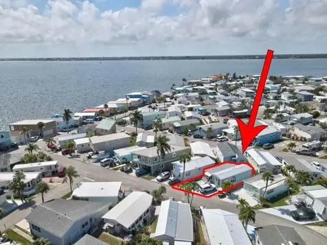 976 Nettles Boulevard Jensen Beach FL 34957