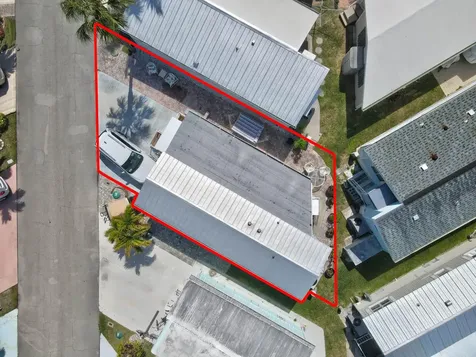 976 Nettles Boulevard Jensen Beach FL 34957