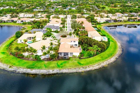 114 La Vida Court Palm Beach Gardens FL 33418