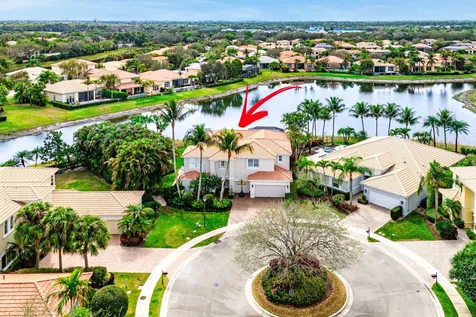 114 La Vida Court Palm Beach Gardens FL 33418