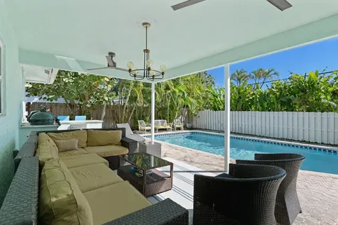136 Oregon Lane Boca Raton FL 33487