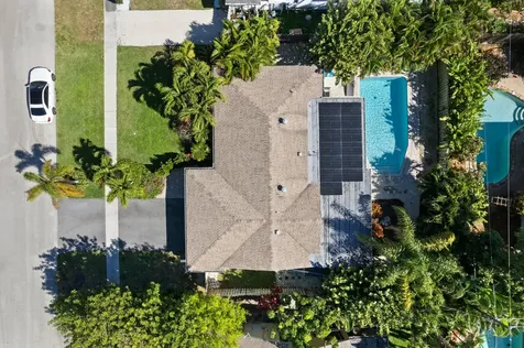 136 Oregon Lane Boca Raton FL 33487