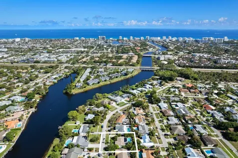 136 Oregon Lane Boca Raton FL 33487