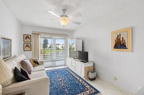 3028 Guildford B Boca Raton FL 33434