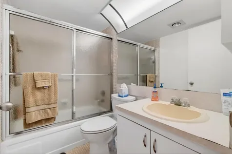 3028 Guildford B Boca Raton FL 33434