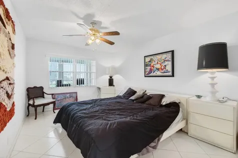 3028 Guildford B Boca Raton FL 33434