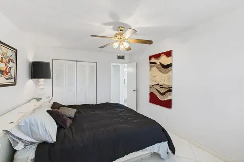 3028 Guildford B Boca Raton FL 33434