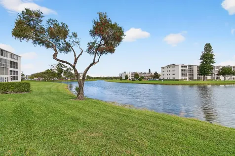 3028 Guildford B Boca Raton FL 33434