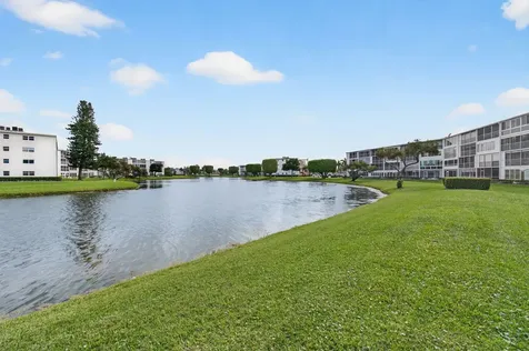 3028 Guildford B Boca Raton FL 33434