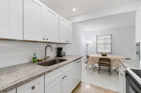 3028 Guildford B Boca Raton FL 33434