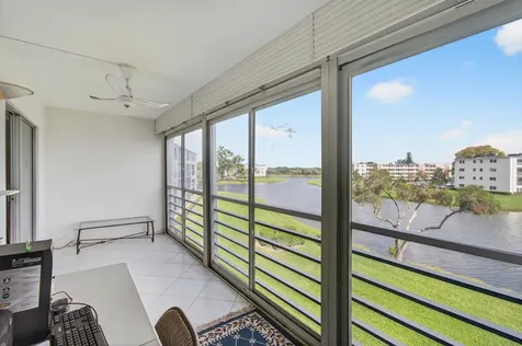 3028 Guildford B Boca Raton FL 33434