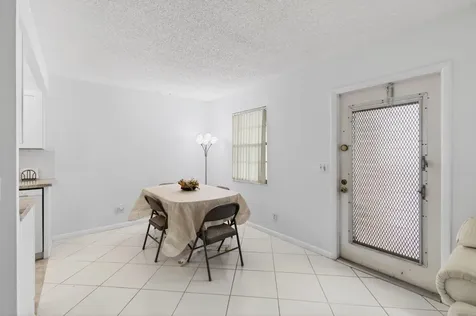 3028 Guildford B Boca Raton FL 33434