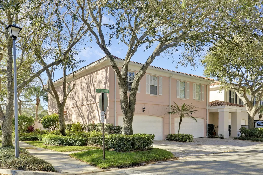 6 Oakleaf Court Tequesta FL 33469