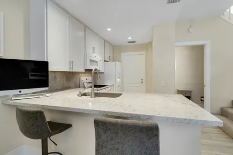 6 Oakleaf Court Tequesta FL 33469