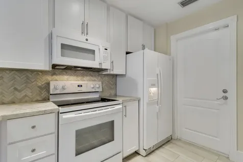 6 Oakleaf Court Tequesta FL 33469