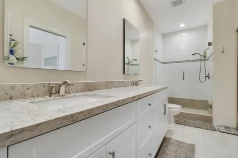 6 Oakleaf Court Tequesta FL 33469