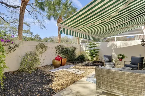 6 Oakleaf Court Tequesta FL 33469