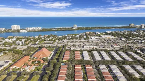 6 Oakleaf Court Tequesta FL 33469