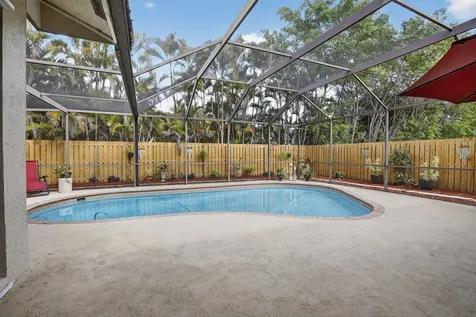 10265 Sw 12th Street Pembroke Pines FL 33025