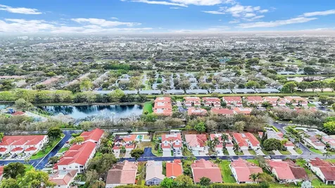 8608 Via Giula Boca Raton FL 33496