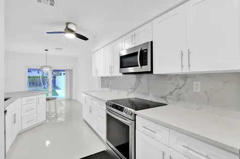 8608 Via Giula Boca Raton FL 33496