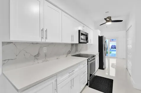 8608 Via Giula Boca Raton FL 33496