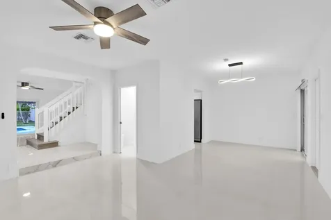 8608 Via Giula Boca Raton FL 33496