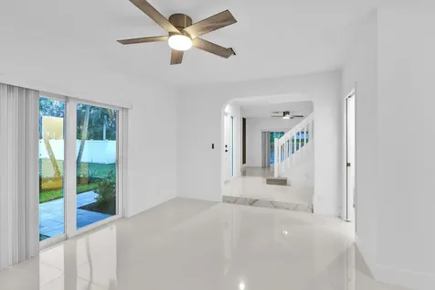 8608 Via Giula Boca Raton FL 33496