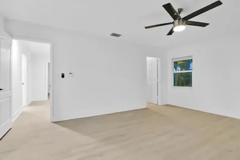 8608 Via Giula Boca Raton FL 33496