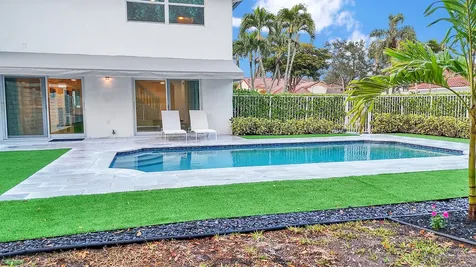 8608 Via Giula Boca Raton FL 33496