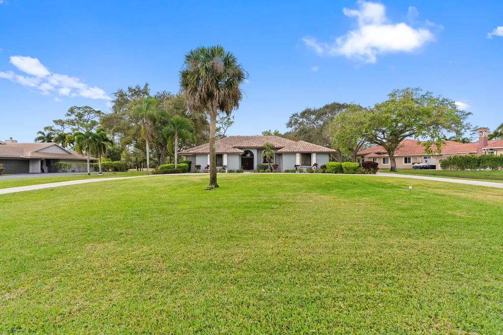 9425 Dundee Drive Lake Worth FL 33467