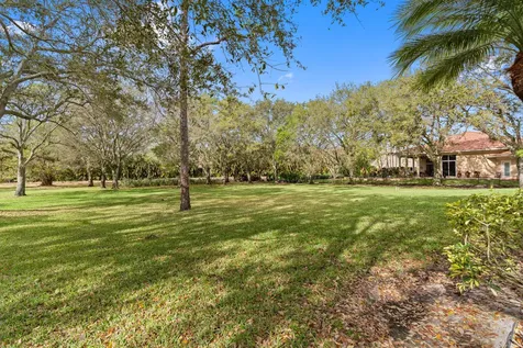 9425 Dundee Drive Lake Worth FL 33467