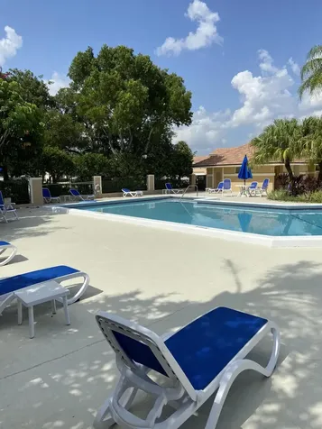 364 Prestwick Circle Palm Beach Gardens FL 33418