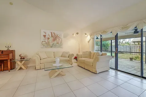9960 Majestic Way Boynton Beach FL 33437