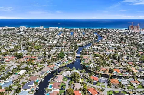 1004 Se 11th Street Deerfield Beach FL 33441