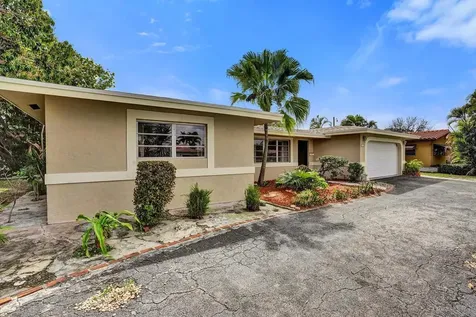1004 Se 11th Street Deerfield Beach FL 33441
