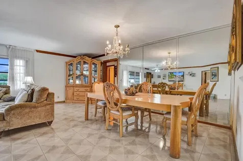 1004 Se 11th Street Deerfield Beach FL 33441