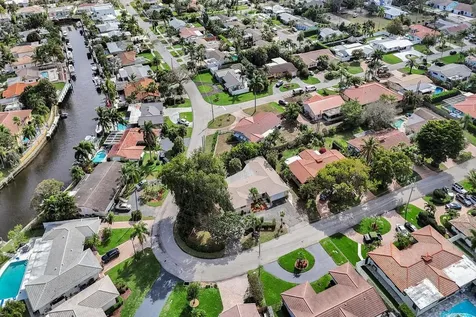 1004 Se 11th Street Deerfield Beach FL 33441