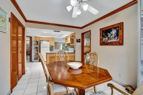 1004 Se 11th Street Deerfield Beach FL 33441