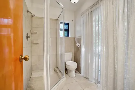 1004 Se 11th Street Deerfield Beach FL 33441