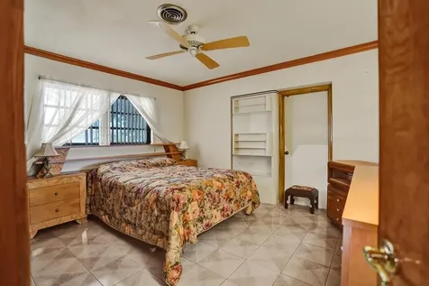 1004 Se 11th Street Deerfield Beach FL 33441