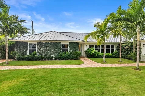 7521 Edgewater Circle Lake Clarke Shores FL 33406