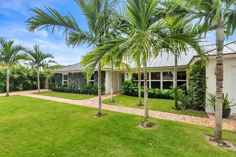 7521 Edgewater Circle Lake Clarke Shores FL 33406