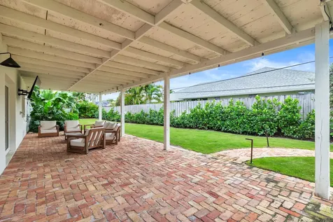 7521 Edgewater Circle Lake Clarke Shores FL 33406