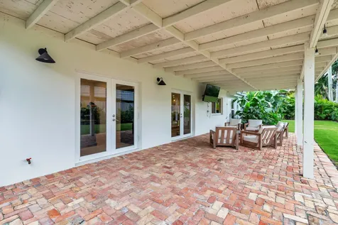 7521 Edgewater Circle Lake Clarke Shores FL 33406