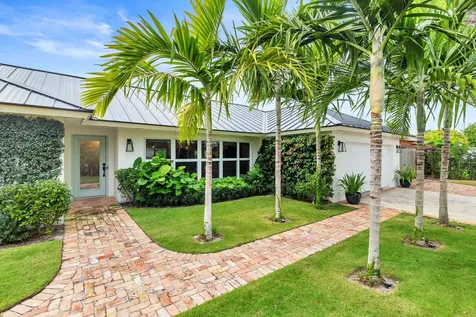 7521 Edgewater Circle Lake Clarke Shores FL 33406