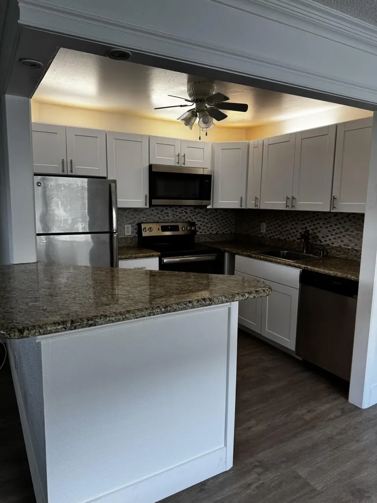 103 Saxony C Delray Beach FL 33446