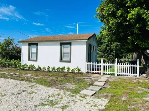 1036 Park Avenue Delray Beach FL 33483