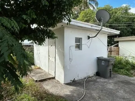 2000 Longwood Road West Palm Beach FL 33409